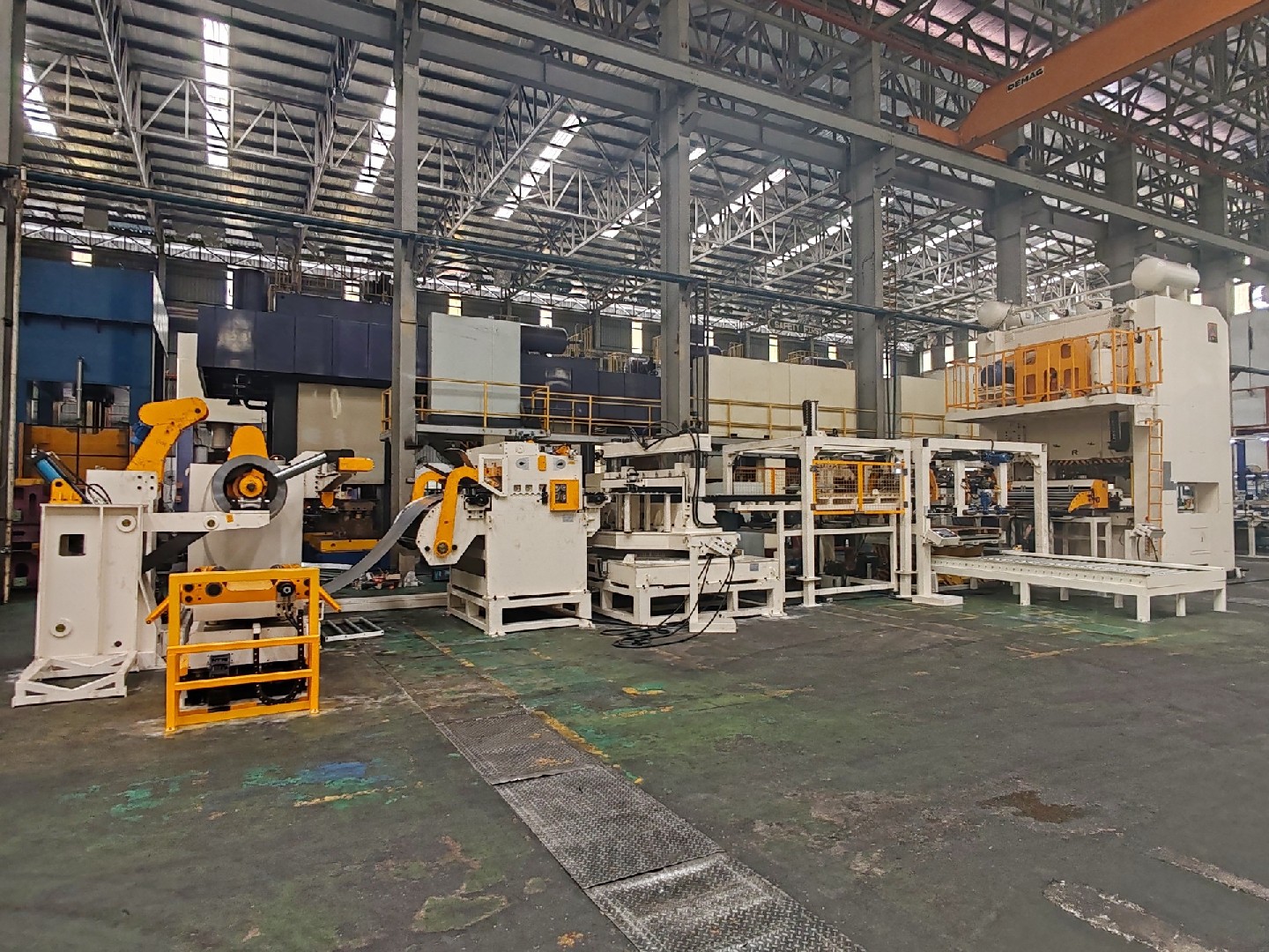 旋转剪切落料线